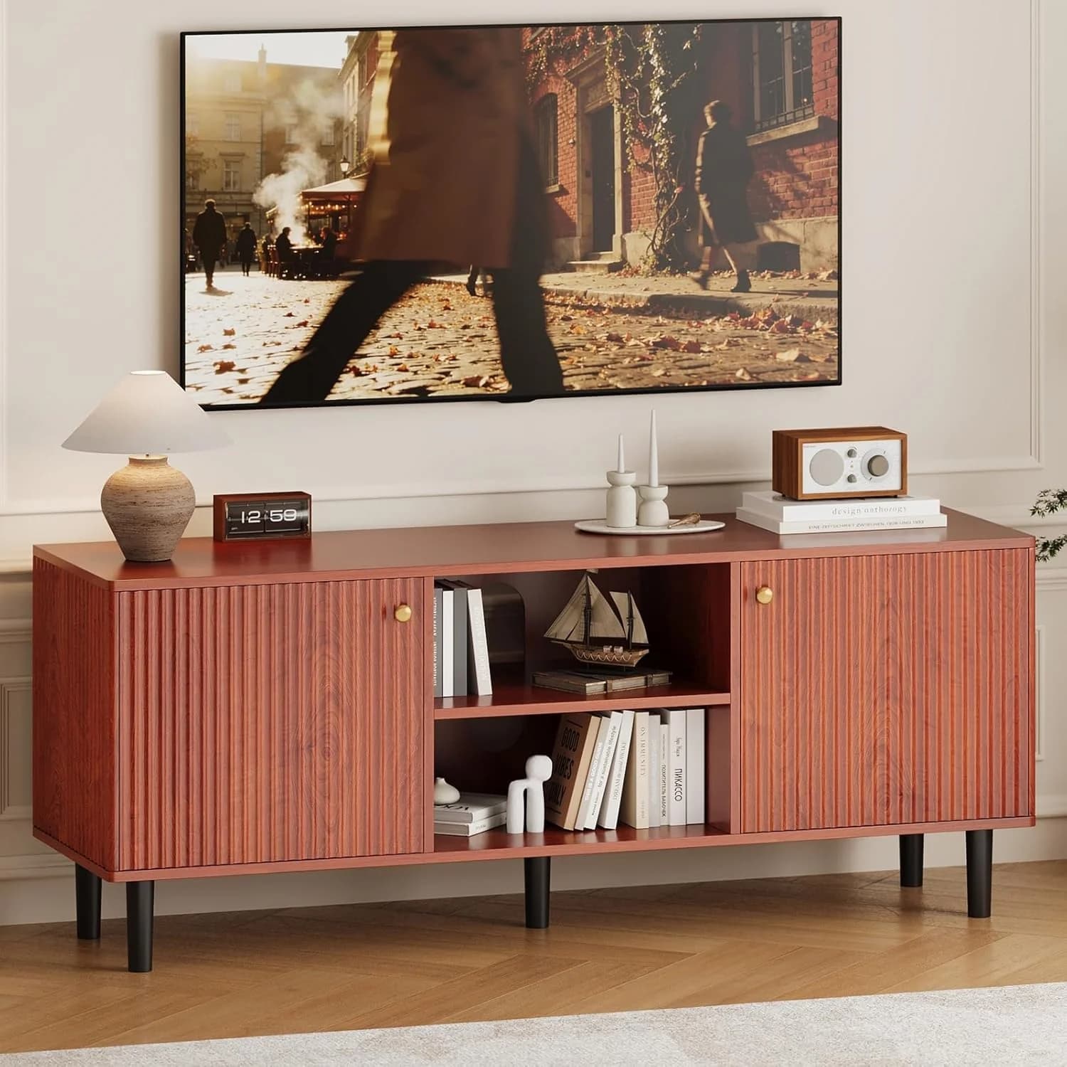 Mesa para televisión de hasta 65 pulgadas, mesa multimedia de 55 pulgadas de largo con 2 puertas, almacenamiento y estante ajustable, centro de