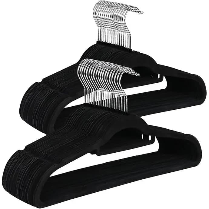 Pack de 16/24/36/48/80 Perchas de Terciopelo Negro, 44.5 cm de Largo, Ultrafinas y Resistentes, con Ganchos Giratorios 360°, para Camisas, Abrigos y