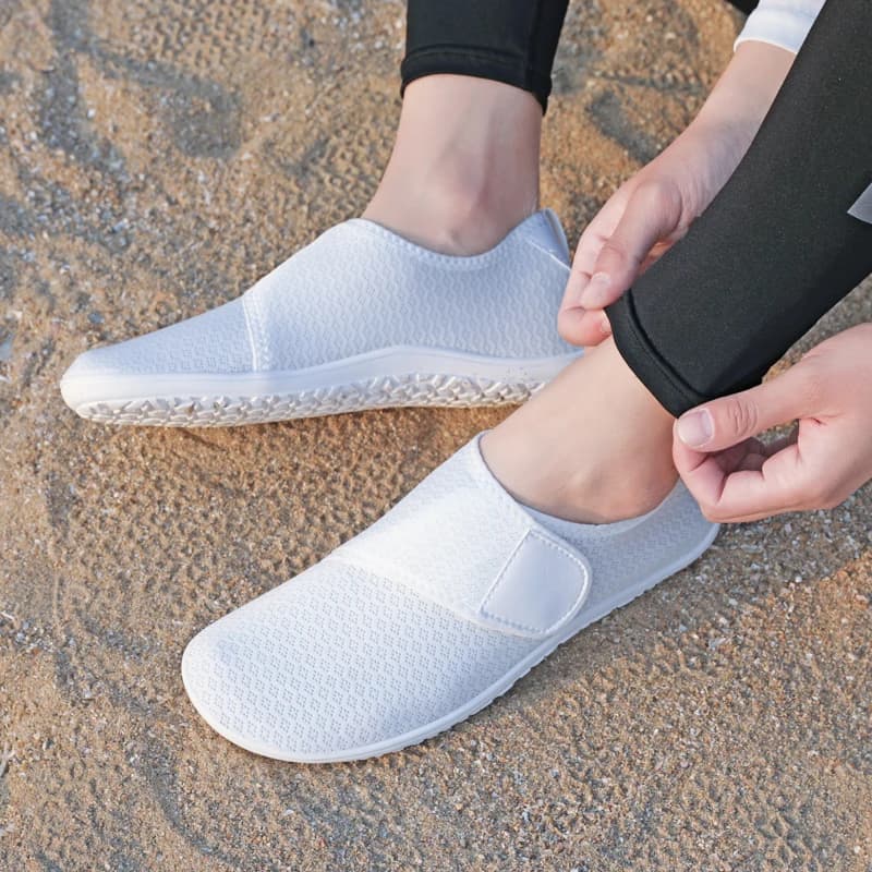 Nuevos zapatos acuáticos Unisex de talla grande para exteriores, vacaciones de verano, playa, zapatos de natación descalzos, zapatos de gimnasio