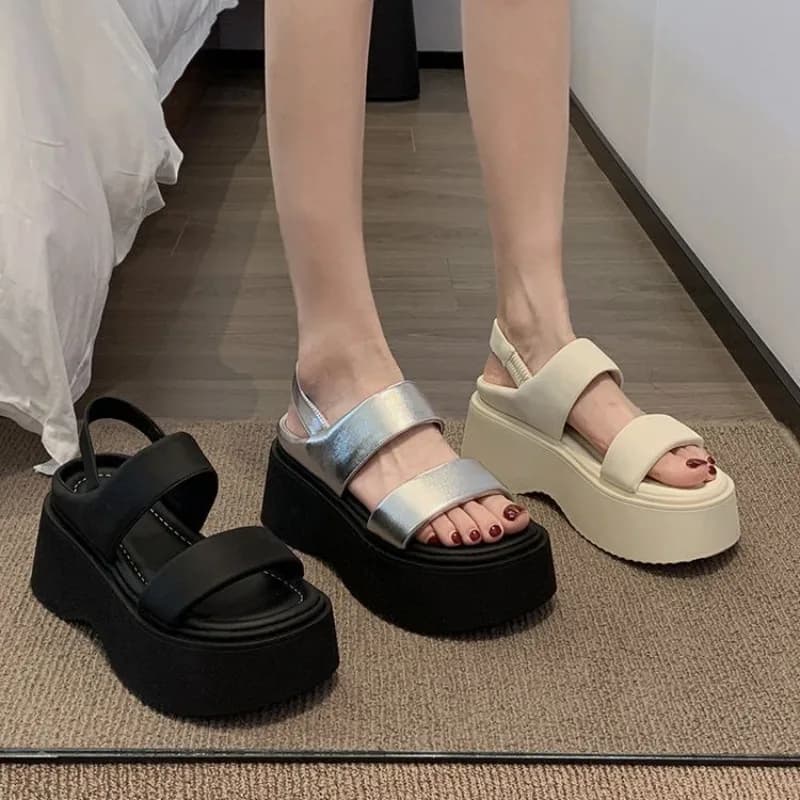 Verano 2025 sandalias gruesas tacones de cuña para mujer diapositivas 8CM tacones altos cuero Casual mujer playa chanclas de fondo grueso