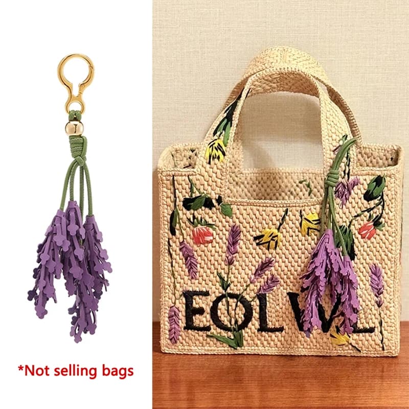 Colgante de bolso de cuero lavanda para mujer, llavero de flor púrpura, decoración colgante, accesorios de bolsa de regalo de lujo para chica