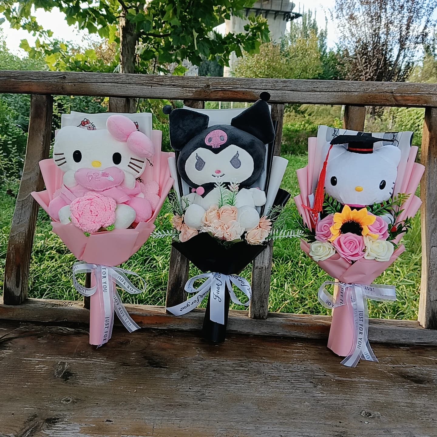 Ramo de peluche de dibujos animados de Hello Kitty, flores rosas, muñeco de peluche suave, decoración para el hogar, boda, Navidad, regalo del Día