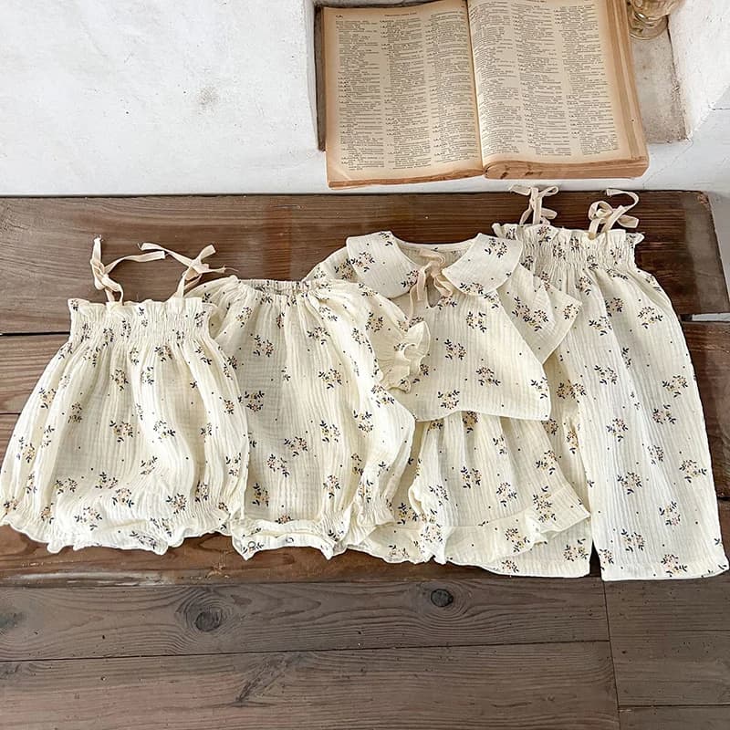 Conjunto de ropa de estilo coreano para niños, camiseta estampada de algodón de manga corta + Pantalones cortos, ropa para niñas recién nacidas,