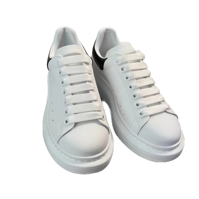 Zapatillas deportivas con suela gruesa para mujer - Detalle de tacón negro, calzado informal cómodo y versátil