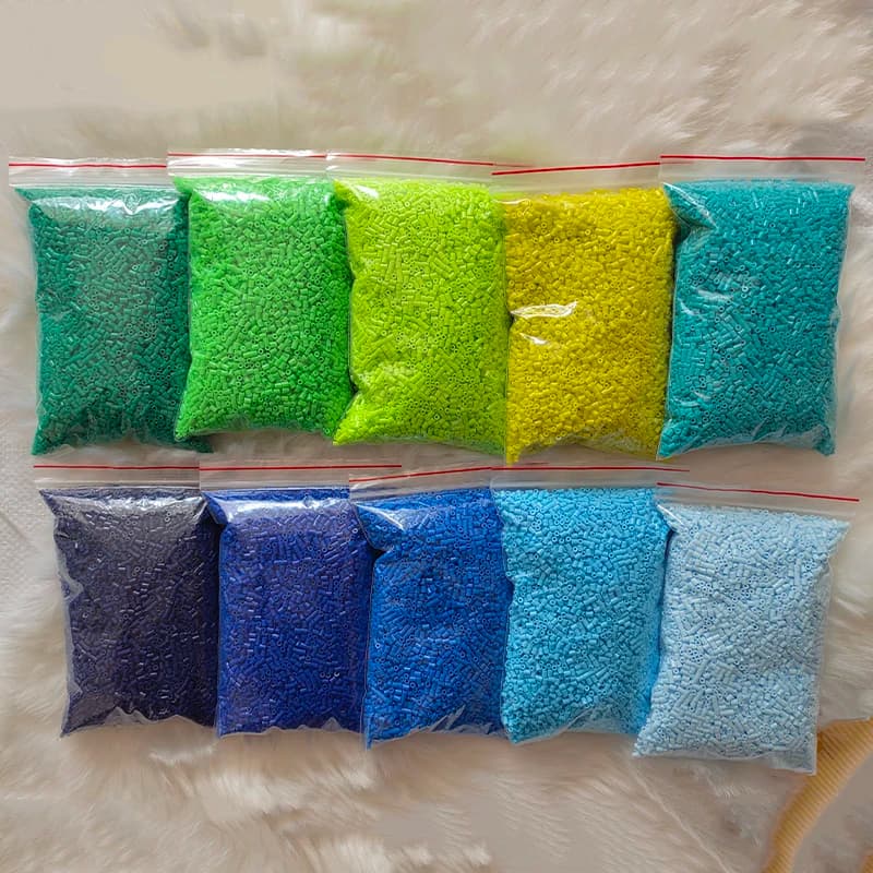 40000 Uds./2,6 MM Mini cuentas de hierro rompecabezas de píxeles cuentas de hierro mezcla de colores para niños cuentas Hama Perler cuentas Diy