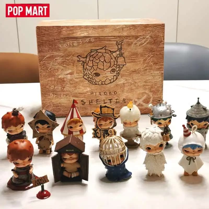 POPMART Hirono Shelter Series Caja ciega de figuras de anime genuinas con características magnéticas Decoración premium para el hogar y juguete de