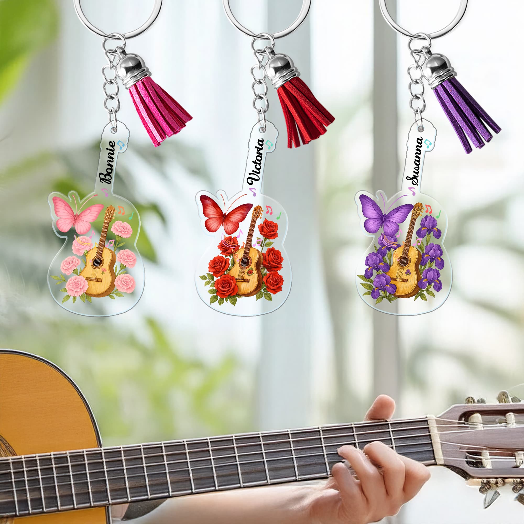 Llavero Acrílico Personalizado Guitarra Nacimiento Flor Mariposa con Nombre y Borla Bolsa Dije Navidad Cumpleaños Regalo para Amantes de la Música