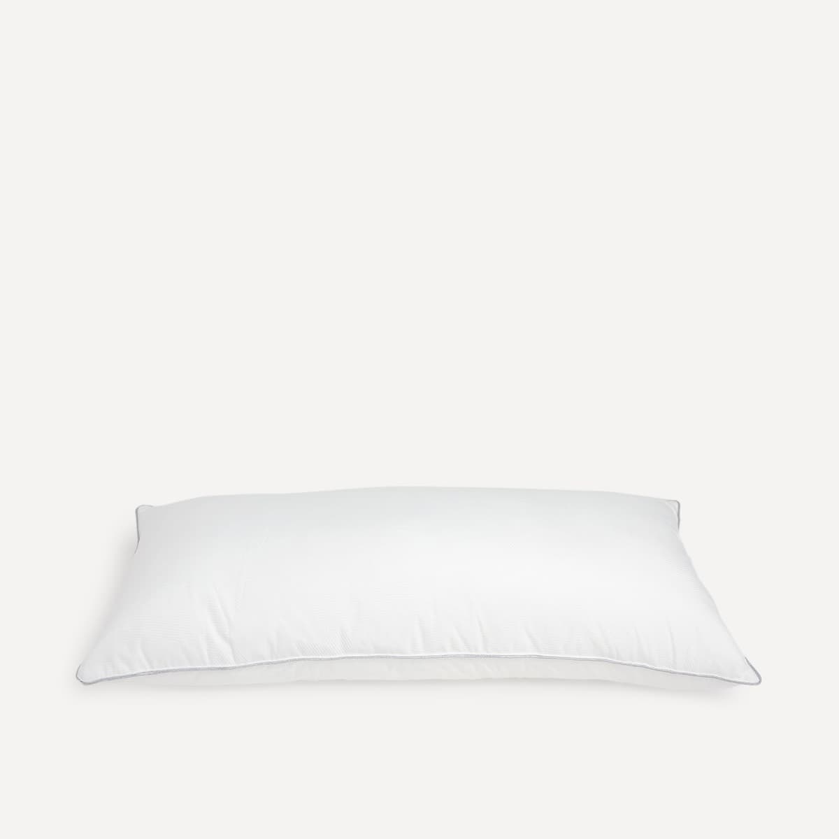 Basics El Corte Inglés - Almohada Fibra Superior Extra Confort.