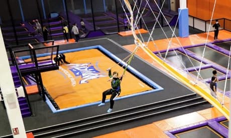 Tardes de viernes: 1 hora de acceso a Altitude Trampoline Park