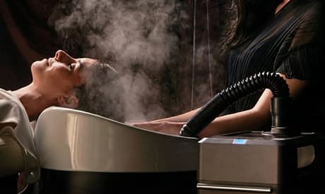 Ritual de peluquería completa con lavado masaje tratamiento hidratante corte moderno y peinado