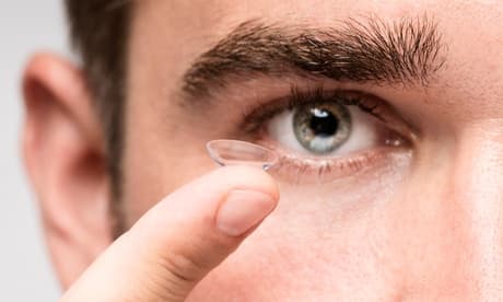 Pack de lentillas mensuales de hidrogel para 12 meses con líquido y portalentes