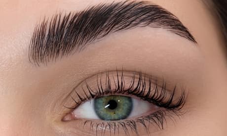 Lifting y tinte de pestañas con laminado de cejas