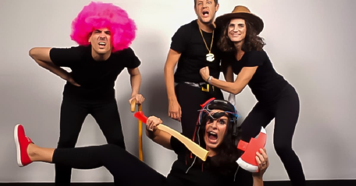 1 o 4 clases de teatro individual o clase privada grupal para 6 pax.