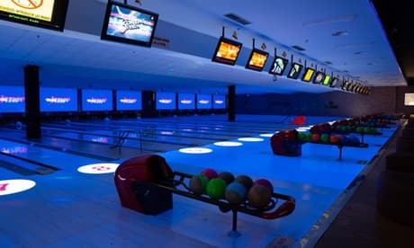 S-D y festivos: 3 partidas de bolos con 1 refresco