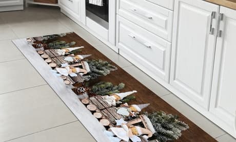 Alfombra con diseño navideño: Renos de madera / 50 x 250 cm