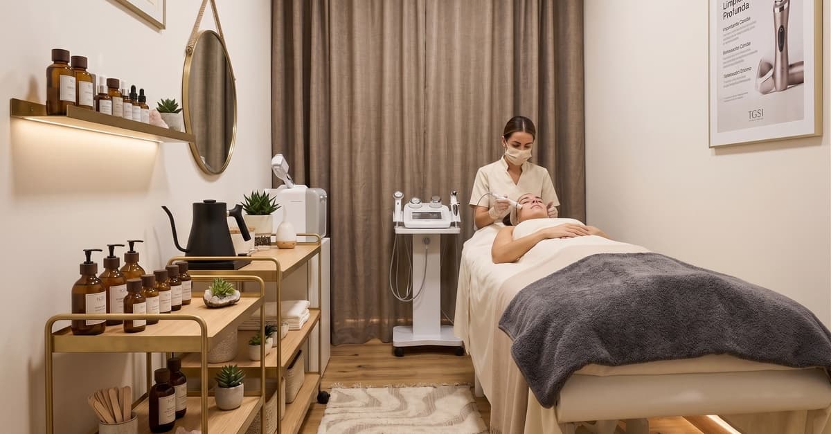 Tratamiento facial especializado para pieles con tendencia acneica