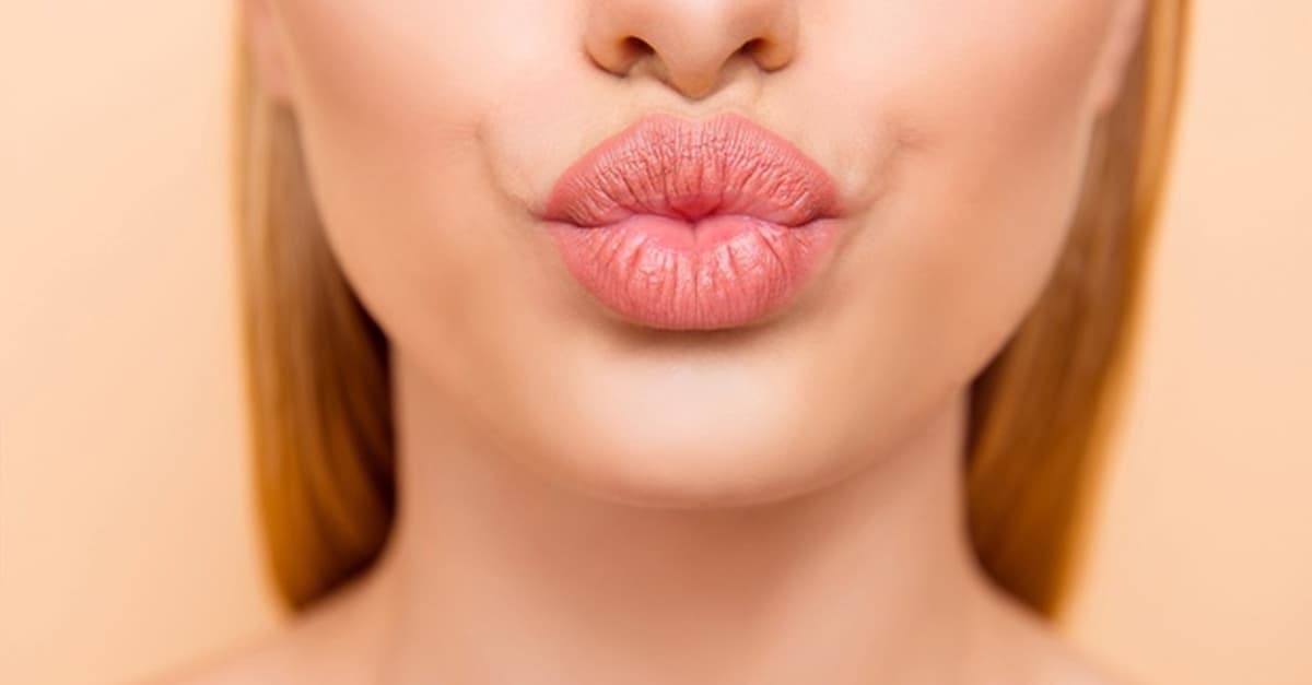 Sesiones de rehidratación de labios con dermapen y vitaminas