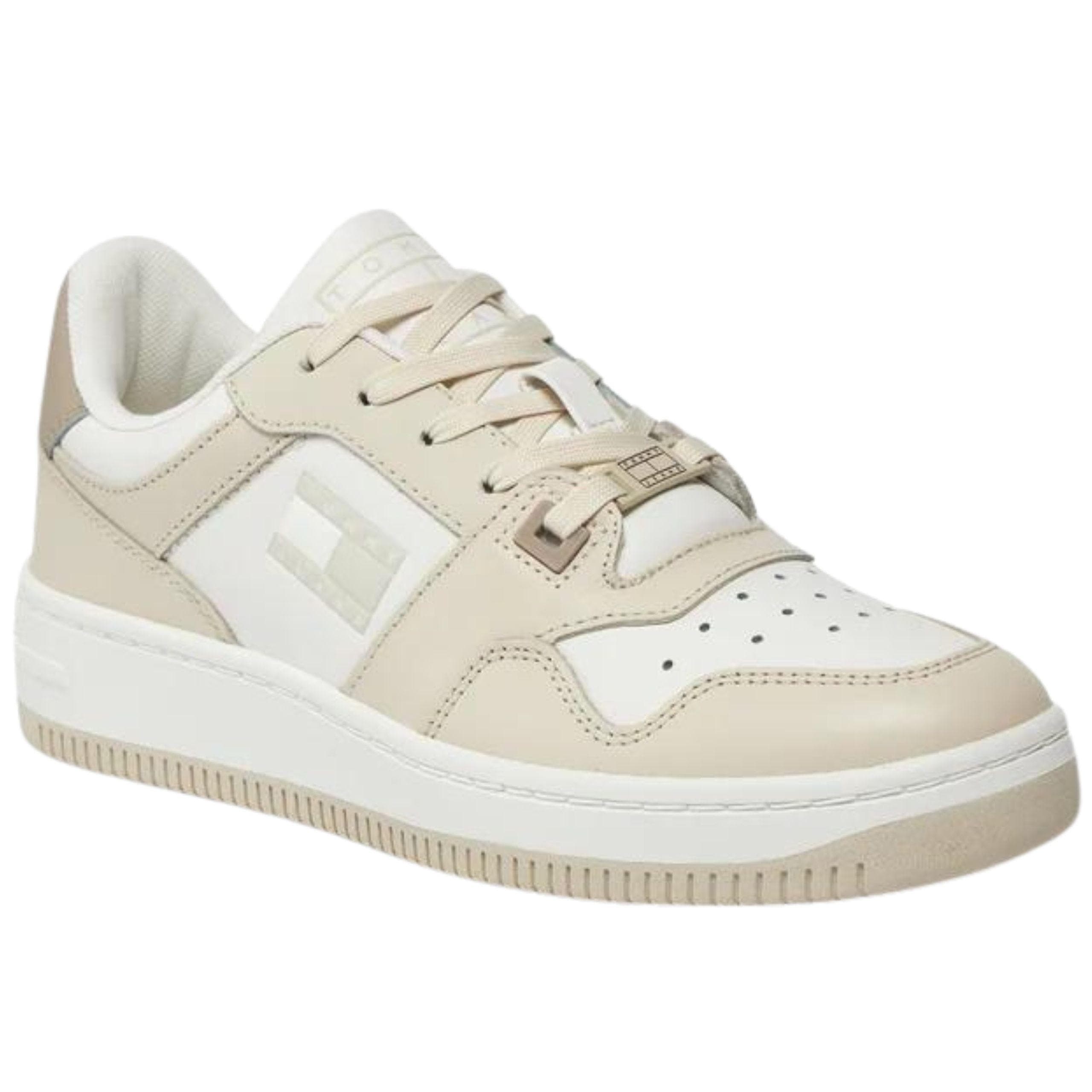 Zapatillas deportivas Tommy Hilfiger Retro Basket con logotipo tonal beige para mujer talla 38