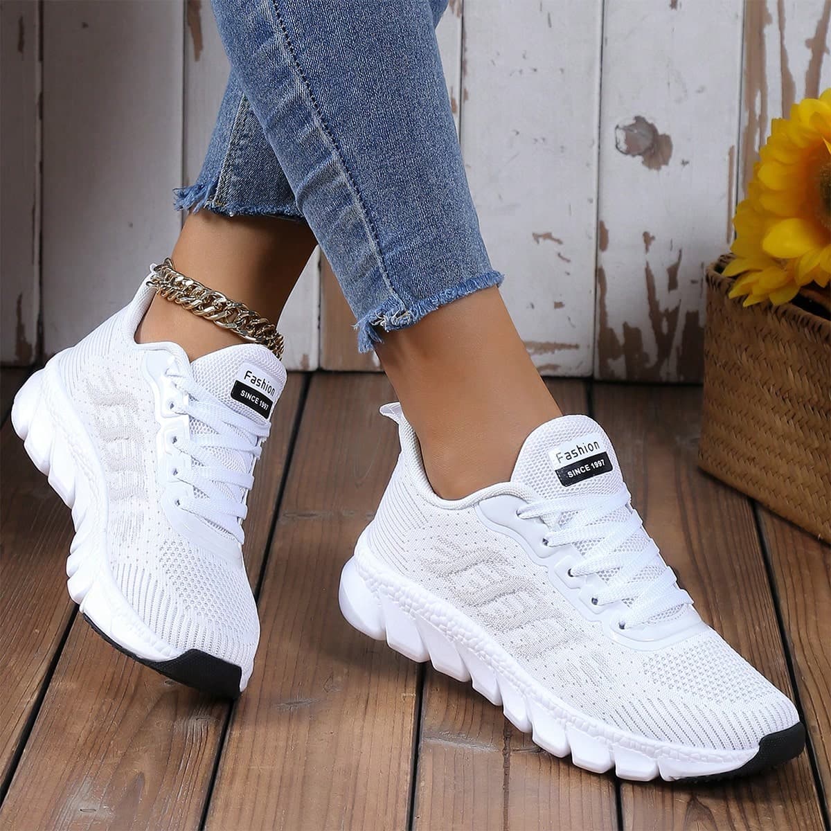 Zapatos deportivos para mujer talla grande populares para otoño/invierno, suela decorada con rayas suaves, diseño con cordones delanteros,