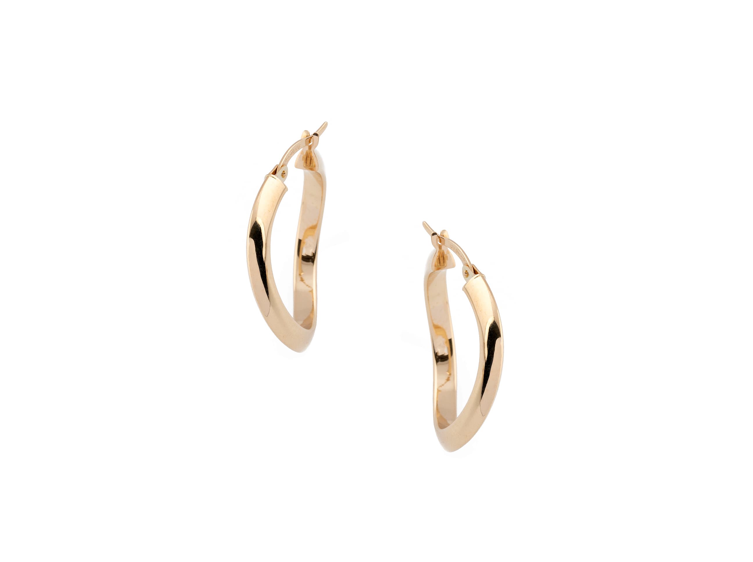 Argollas oro amarillo 18k liso girada