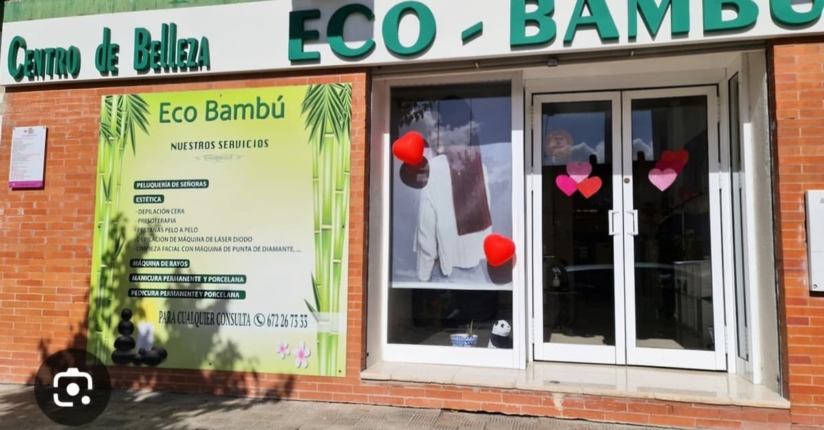 Maquillaje natural, de día o de fiesta en Eco Bambú Centro de Belleza (hasta 53% de descuento)