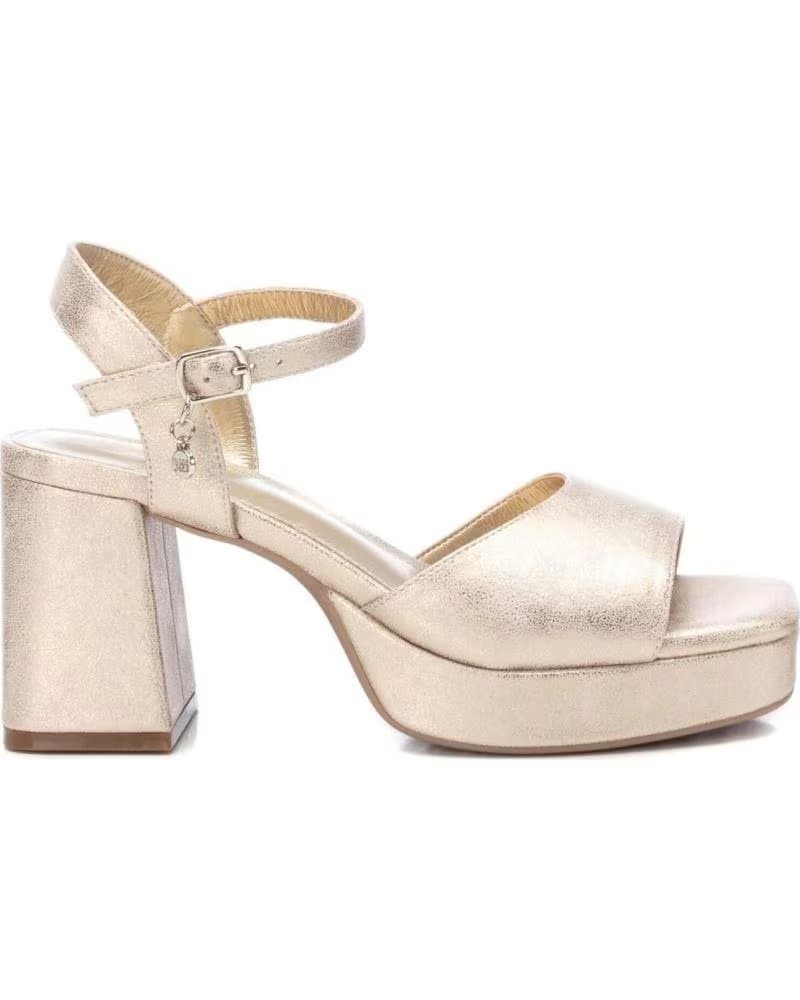 SANDALIAS DE TACÓN CON PLATAFORMA XTI ORO